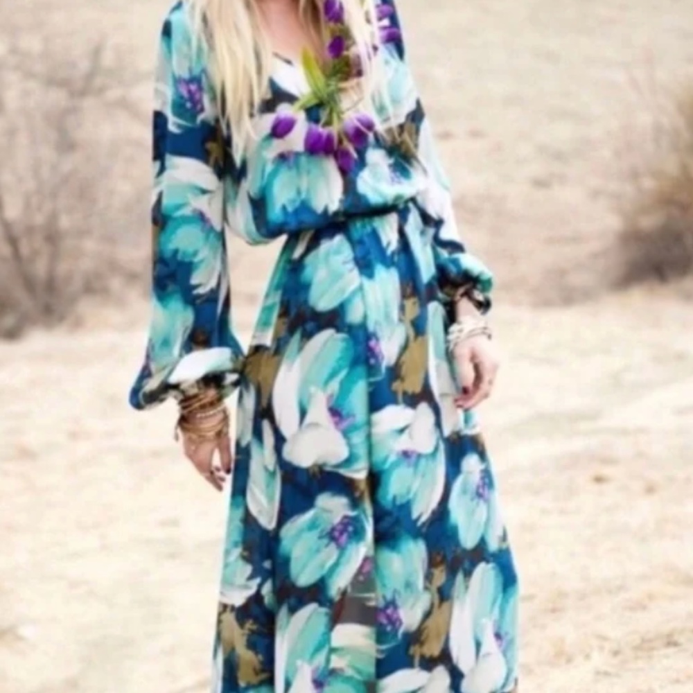 Show Me Your MuMu Jocelyn Maxi in Blue Tulips print